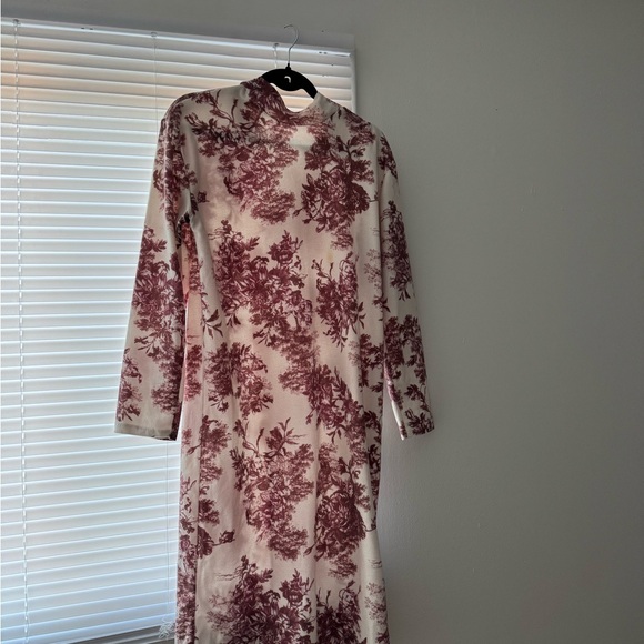 Zara Dresses & Skirts - Zara Burgundy Floral Long Sleeve Dress
